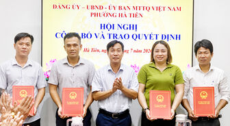 Phường Hà Tiên công bố quyết định chuẩn y, chỉ định nhân sự cấp ủy chi bộ