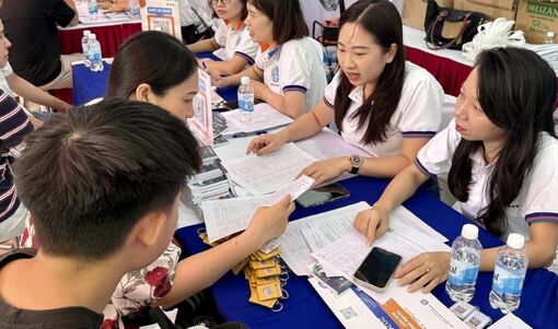 Đại học Thương mại công bố điểm sàn 2026, dự kiến giảm điểm chuẩn