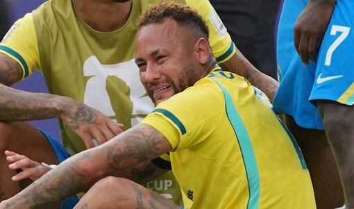 Neymar chia tay đội tuyển Brazil