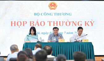 Bộ Công thương: Nhập khẩu tăng do phục vụ sản xuất và biến động giá năng lượng thế giới