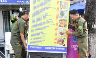Phường Hà Tiên ra quân lập lại trật tự đô thị