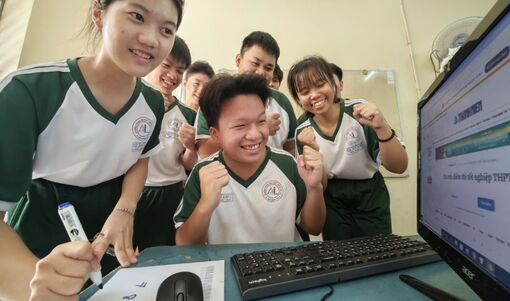 Đăng ký nguyện vọng: Chọn trường, ngành hay nghề ?