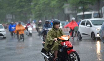 Thời tiết ngày 8/7: Bắc Bộ mưa dông về chiều tối, cảnh báo lũ quét và sạt lở đất