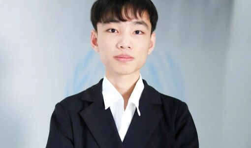 Bí quyết giúp nam sinh vừa đi học, vừa đi làm vẫn đậu thủ khoa toàn quốc