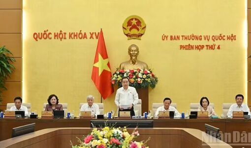 Khai mạc Phiên họp thứ 4 của Ủy ban Thường vụ Quốc hội