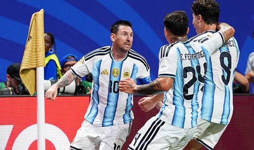 Ngược dòng điên rồ, Argentina giành vé vào tứ kết World Cup 2026