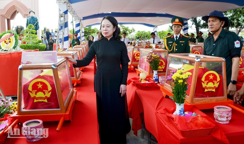 An Giang tổ chức lễ viếng, truy điệu và an táng 235 hài cốt liệt sĩ