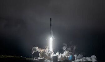 SpaceX phóng vệ tinh thương mại chạy bằng năng lượng hạt nhân đầu tiên