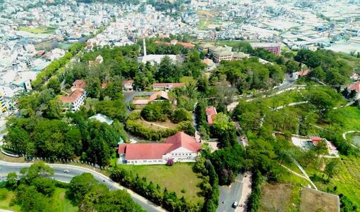Điểm sàn sư phạm Trường Đại học Đà Lạt cao hơn quy định của Bộ 1 điểm
