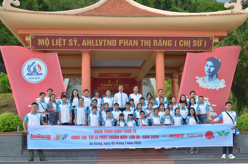 “EM LÀ PHÁT THANH VIÊN”: Khi những trải nghiệm viết tiếp ước mơ