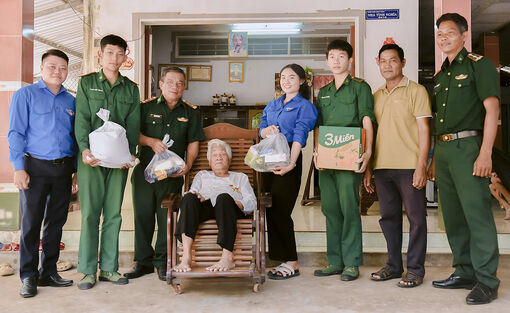 Nặng nghĩa tri ân nơi vùng biên