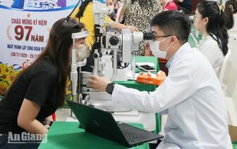 230 đoàn viên, người lao động được khám sức khỏe miễn phí