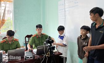 Một ngày của công an xã