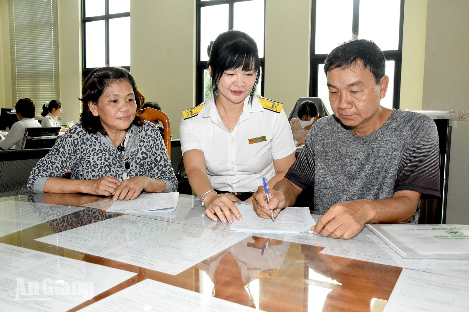 Định danh điện tử giúp doanh nghiệp giao dịch thuận lợi