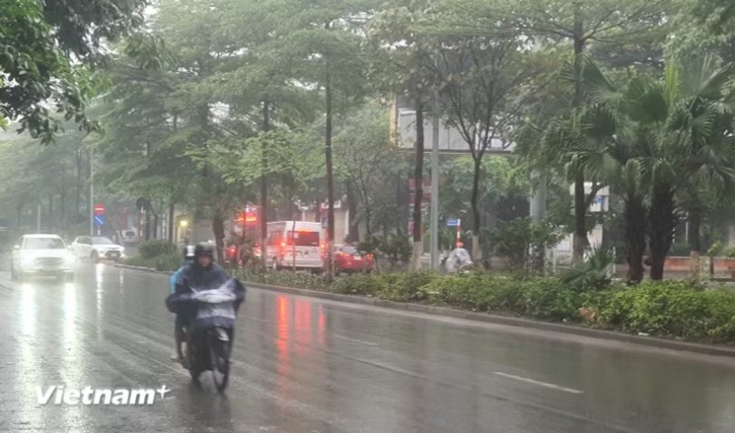 Thời tiết ngày 13/7: Mưa rào và dông tiếp diễn tại nhiều khu vực trên cả nước