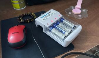 Pin sạc có thể sử dụng được bao nhiêu lần?