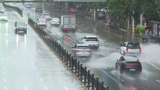 Trung Quốc sơ tán hơn 260.000 người do mưa bão cực đoan