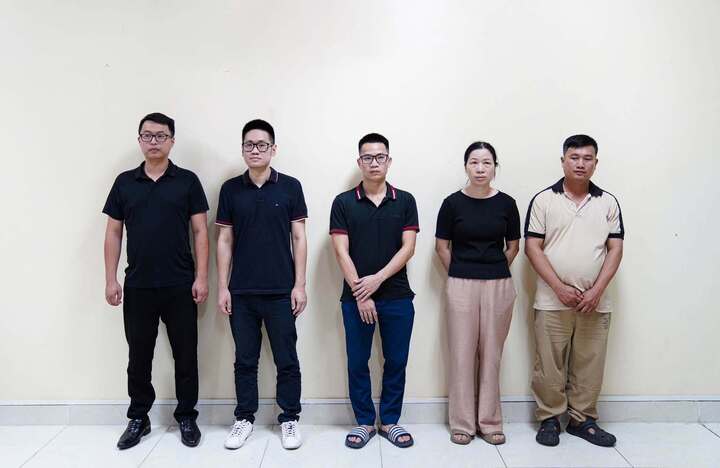 Khởi tố 5 giám đốc, nhân viên công ty cài 'win lậu', crack phần mềm máy tính