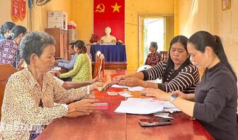 Nghĩa tình trên vùng căn cứ cách mạng