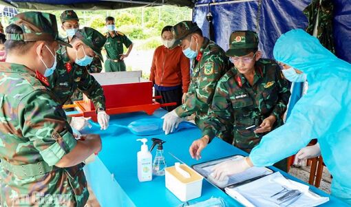 Lấy 152 mẫu hài cốt liệt sĩ tại Nghĩa trang Liệt sĩ Tịnh Biên