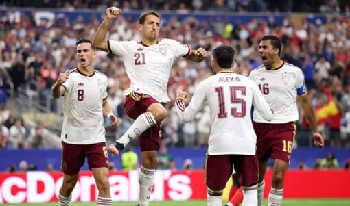 Oyarzabal nổ súng, Tây Ban Nha hạ Pháp giành vé vào chung kết World Cup