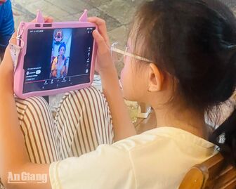Giữ con an toàn trong thế giới số