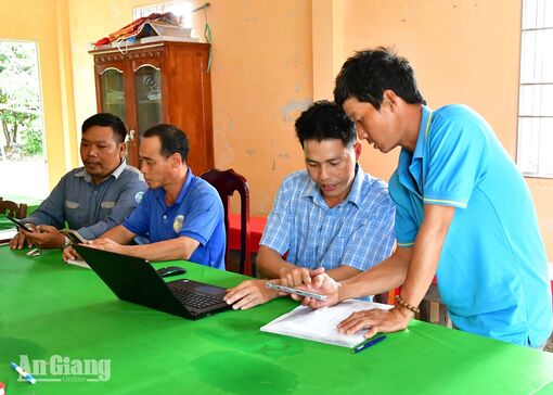 Ấp mới, việc mới