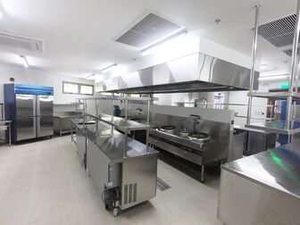 Kinh nghiệm lựa chọn thiết bị bếp công nghiệp độ bền cao cho nhà hàng, trung tâm tiệc cưới