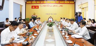 Phó Chủ tịch UBND tỉnh An Giang Lê Trung Hồ dự hội nghị ngành tài chính