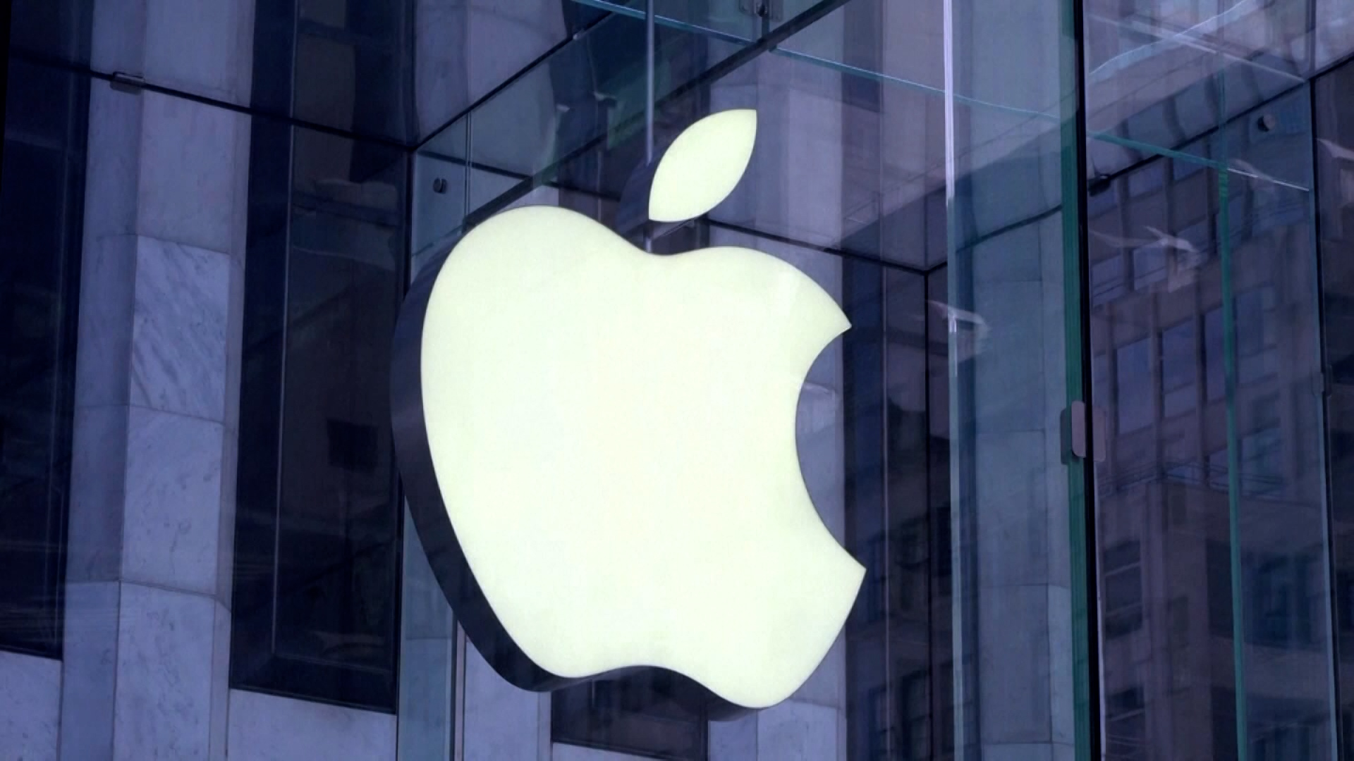 Apple soán ngôi Nvidia trở thành công ty giá trị nhất thế giới