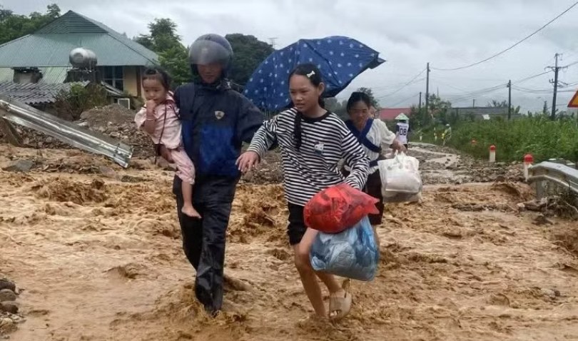 Chủ động ứng phó mưa lớn miền núi phía bắc, bảo đảm giao thông an toàn