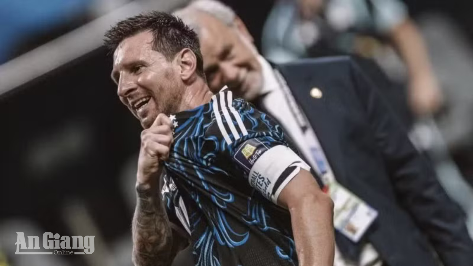 FIFA lần đầu trao nhẫn vô địch