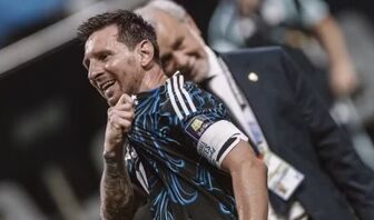FIFA lần đầu trao nhẫn vô địch