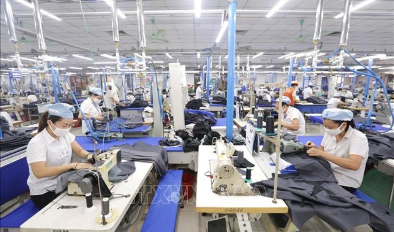 Standard Chartered nâng dự báo tăng trưởng GDP Việt Nam 2026 lên 9,5%