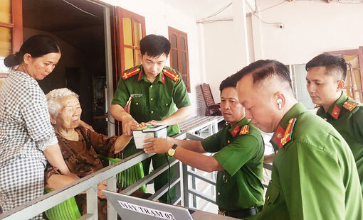 Đưa tiện ích số đến gần người dân