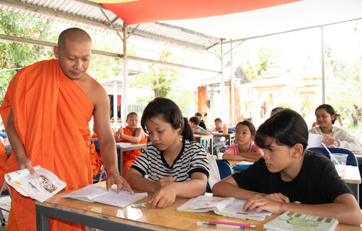 Vị sư nặng lòng với cộng đồng Khmer
