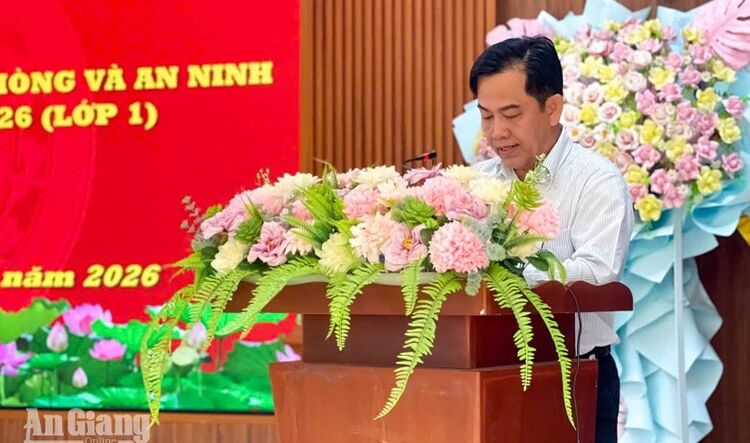 Mỹ Thuận bồi dưỡng kiến thức quốc phòng, an ninh cho 125 học viên