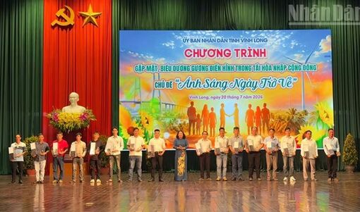 Vĩnh Long gặp mặt, biểu dương các gương điển hình trong tái hòa nhập cộng đồng