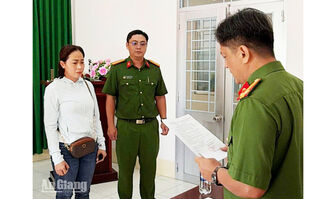 Bắt tạm giam người phụ nữ bị cáo buộc chiếm đoạt 59 tỷ đồng