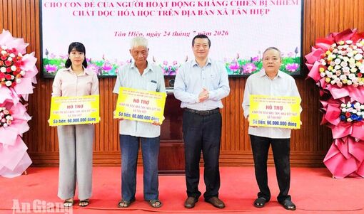 Tân Hiệp hỗ trợ 240 triệu đồng xây, sửa nhà cho 5 hộ dân