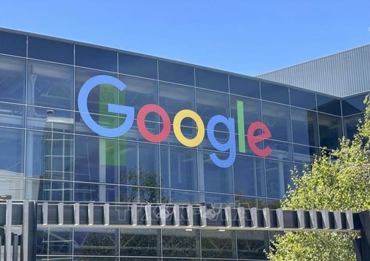 Tổng thống Mỹ đe dọa áp thuế EU sau án phạt 1 tỷ USD đối với Google