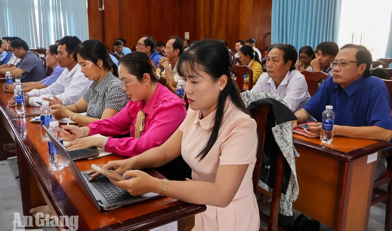 Châu Thành đối thoại, tập trung tháo gỡ kiến nghị từ cơ sở