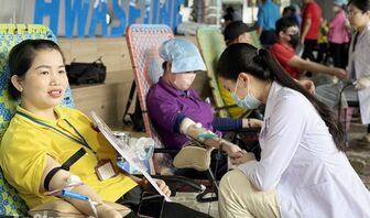 Hơn 150 đoàn viên, người lao động hiến máu tình nguyện
