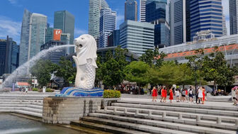 Singapore thắt chặt chính sách tiền tệ