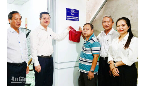 Tân Hiệp trao nhà ở cho con đẻ của người hoạt động kháng chiến bị nhiễm chất độc hóa học