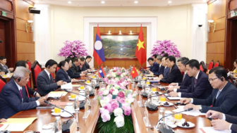 Hợp tác toàn diện, gắn kết chiến lược giữa hai Đảng