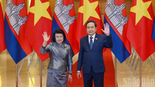Chủ tịch Quốc hội Trần Thanh Mẫn hội đàm với Chủ tịch Quốc hội Campuchia Khuon Sudary