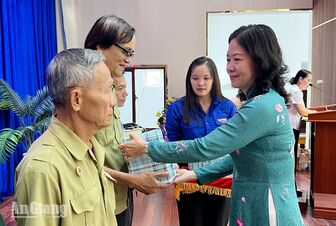 Long Xuyên sắp xếp, kiện toàn các chi hội, chi đoàn khóm