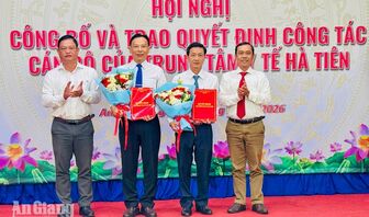 Bổ nhiệm Giám đốc, Phó Giám đốc Trung tâm Y tế Hà Tiên