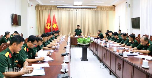 An Giang rà soát, kiểm đếm tài sản, vũ khí tại các đơn vị phòng thủ khu vực